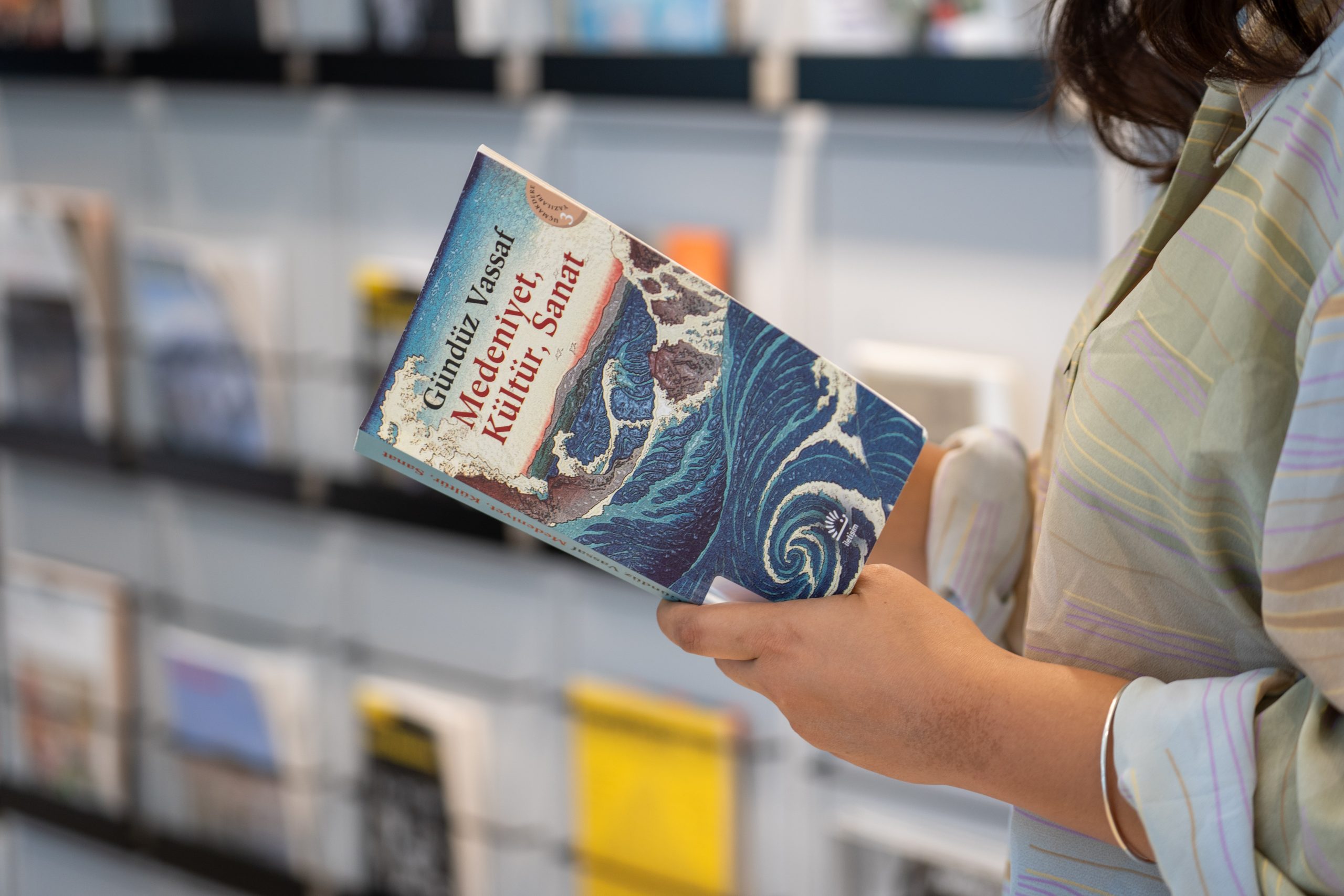 12 EKİM’DE KÜTÜPHANE SÖYLEŞİLERİ'NDE ARTER’E KONUK OLUYOR!