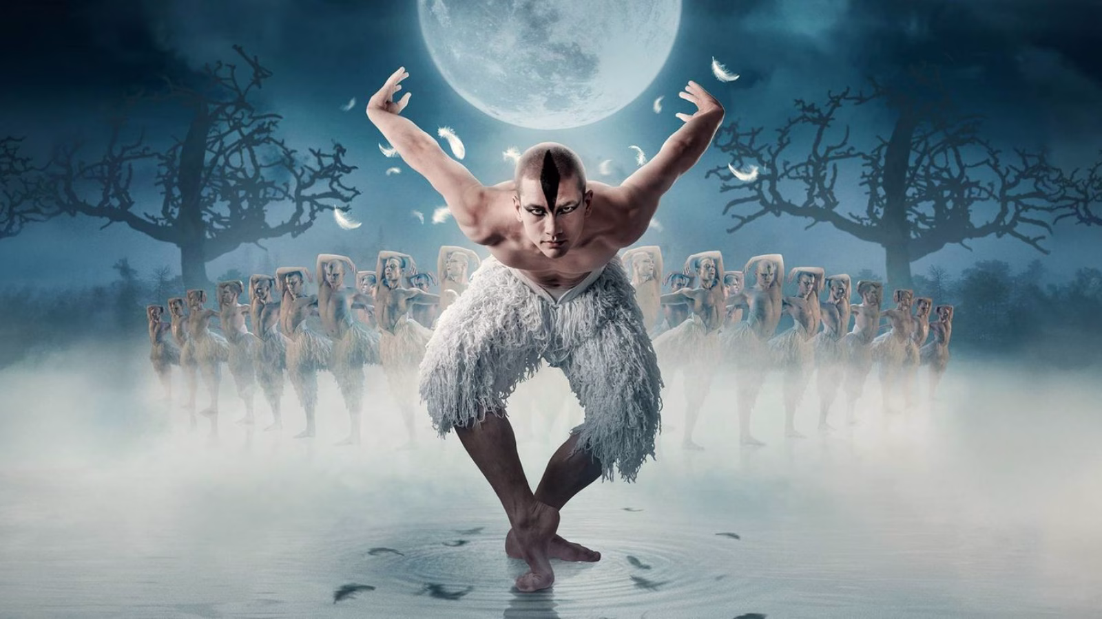 Matthew Bourne’un Yenilikçi "Kuğu Gölü" Yeniden Sahne Alıyor