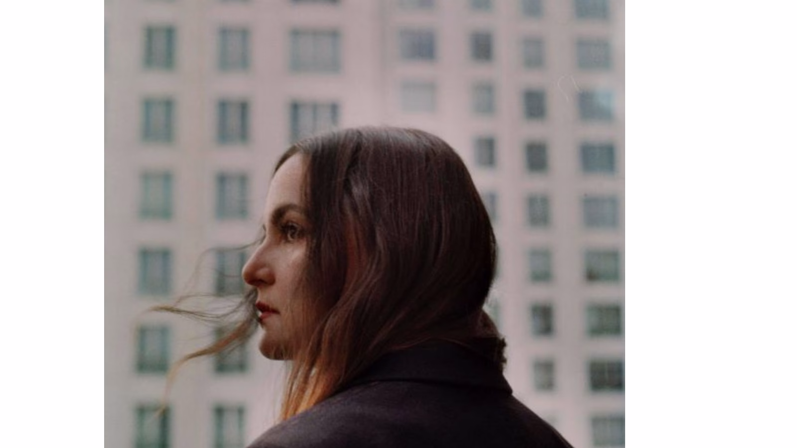 Selen Gülün’den Sade ve Samimi Bir Yolculuk: “Years” Yayında