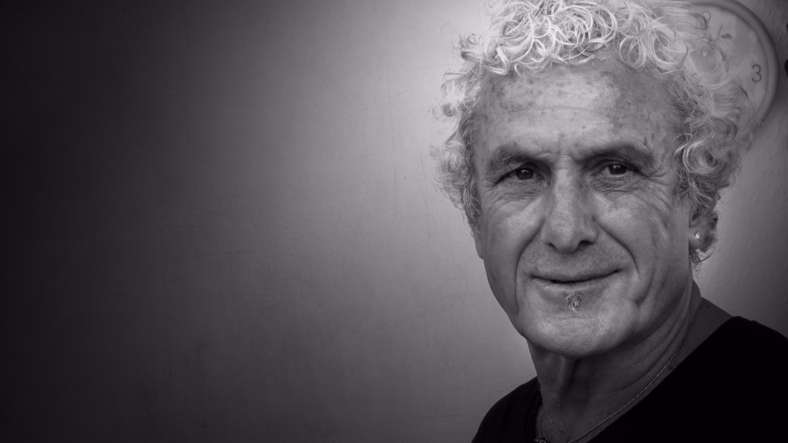 Kaos ve Karmaşıklık Üzerine Yeni Bir Perspektif: Prof. Dr. Gediz Akdeniz’den Çarpıcı Bir Eser