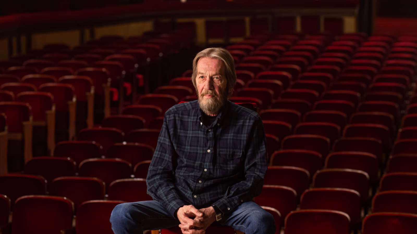 “Güldürdüm Gidiyorum”: Ferhan Şensoy’un İz Bırakan Hikâyesi Belgesel Oluyor