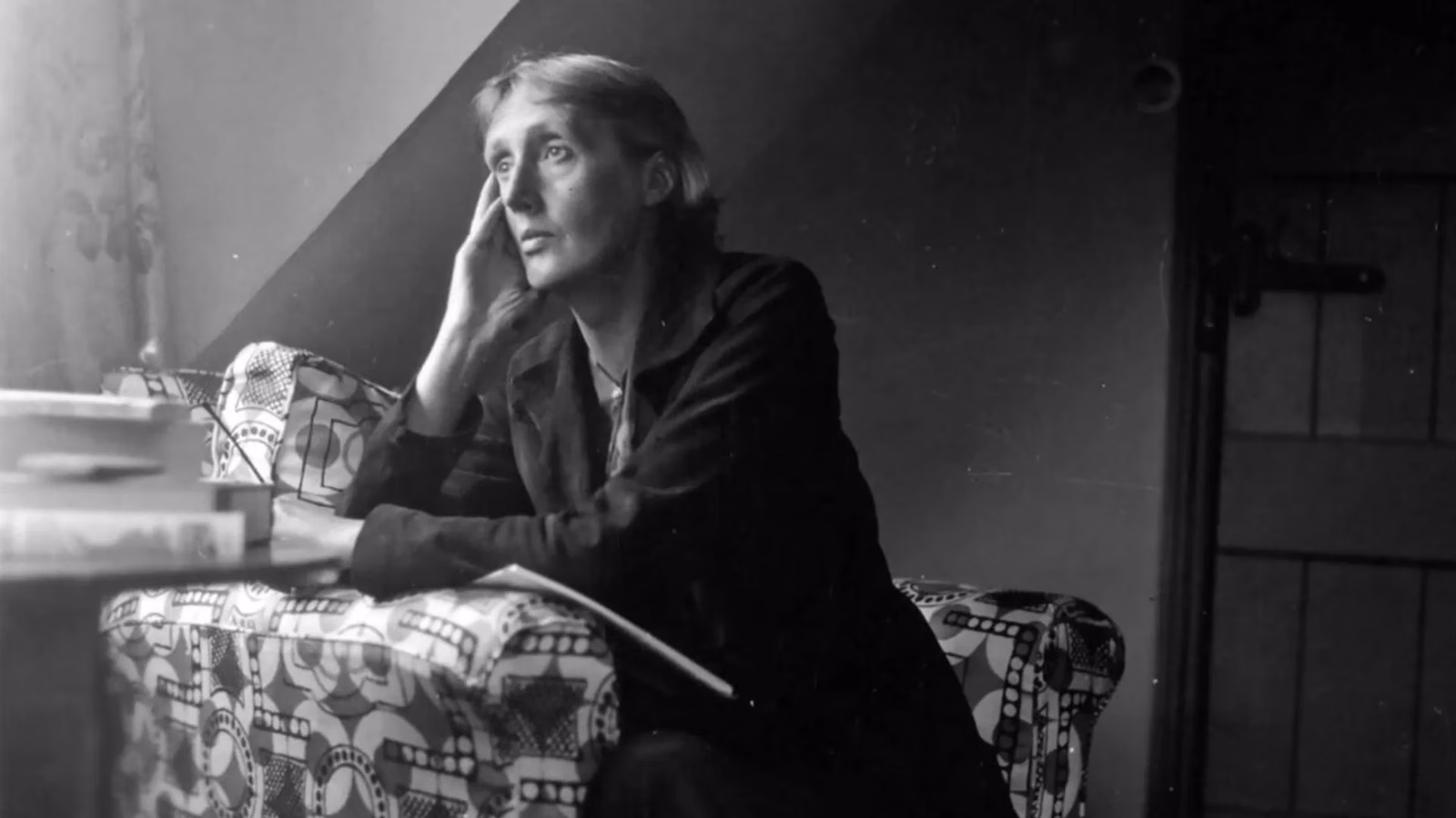 Virginia Woolf’tan Dil ve Karakter Üzerine Çarpıcı Bir İnceleme: “Bay Bennett ve Bayan Brown”