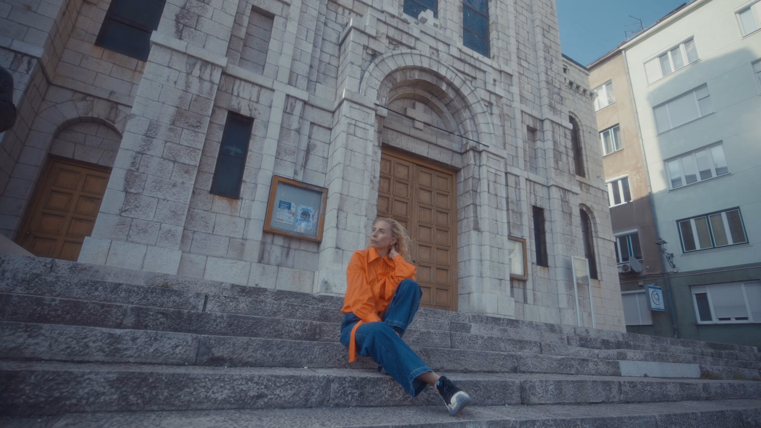 Zeynep Casalini'den Yeni Tekli: “Buna Doğdum” Güçlü Bir İçsel Yolculuğun Hikâyesi