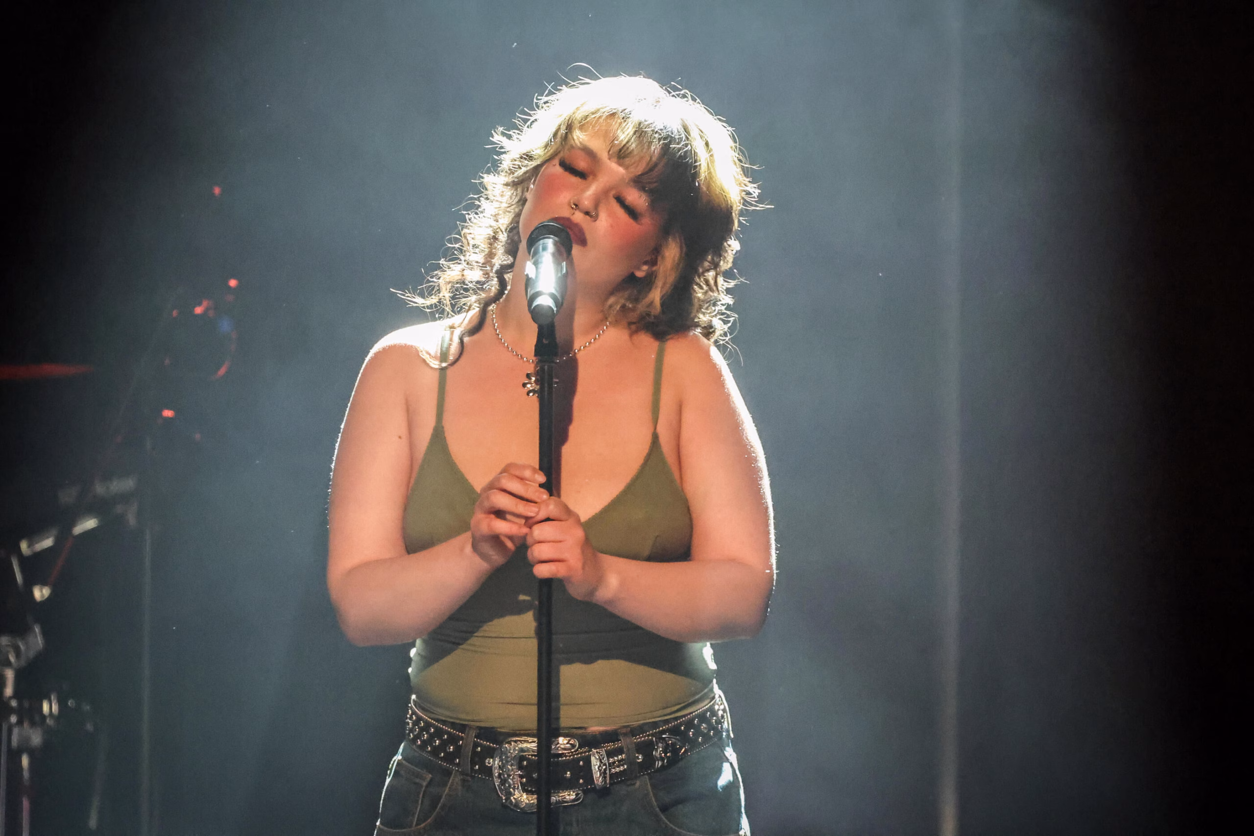 Lola Young Unveils UK Tour for 2025