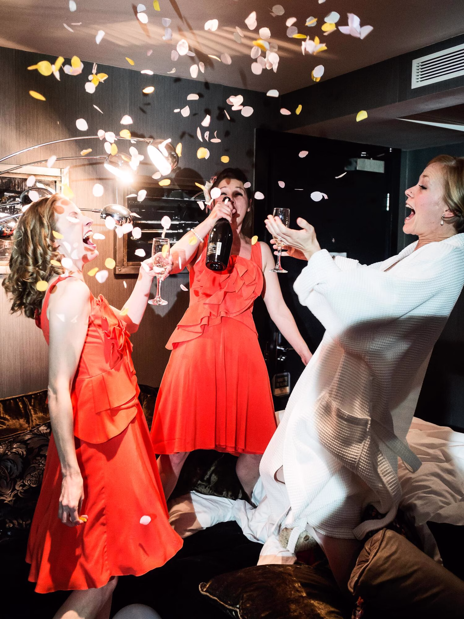 Dante or Die: I Do | Londra’da bir otel odasında sahnelenen çok katmanlı bir performans