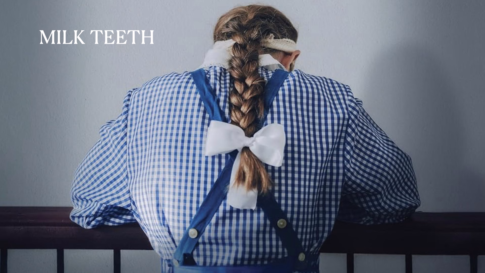 Sessizliğin Kırılması: Milk Teeth (2025) – Mihai Mincan: Bir Diktatörlüğün Çöküşünde Parçalanan Masumiyet