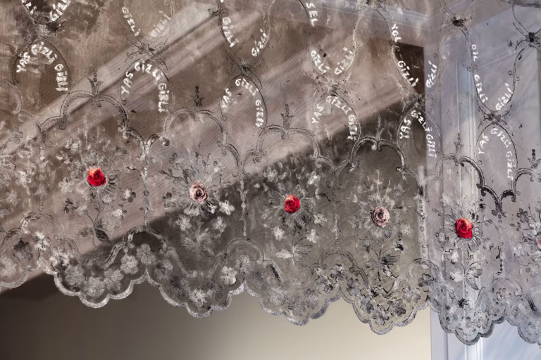 Neriman Polat “Groundless” Sergisi İle -siz:-suz Üçlemesi 7