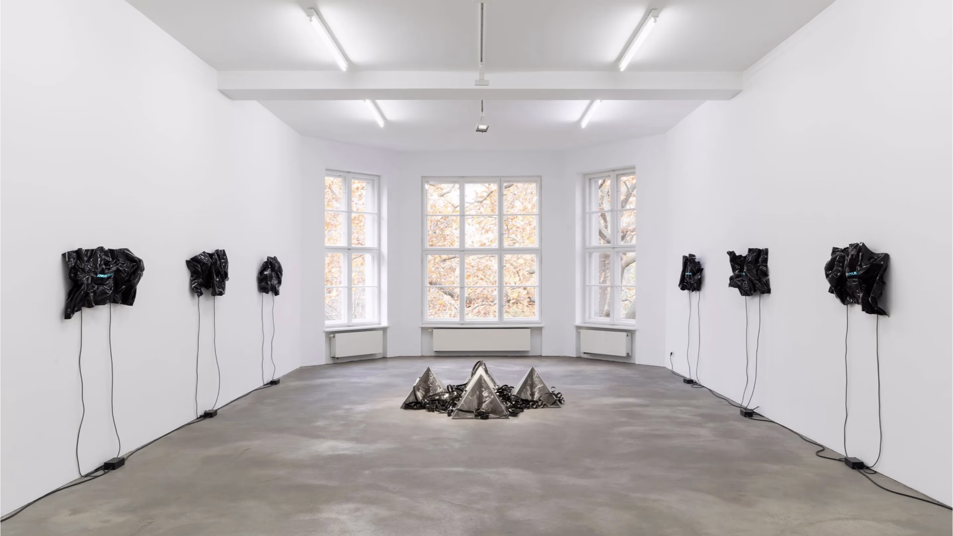 Gretchen Bender’s “Political Entertainment” Exhibition