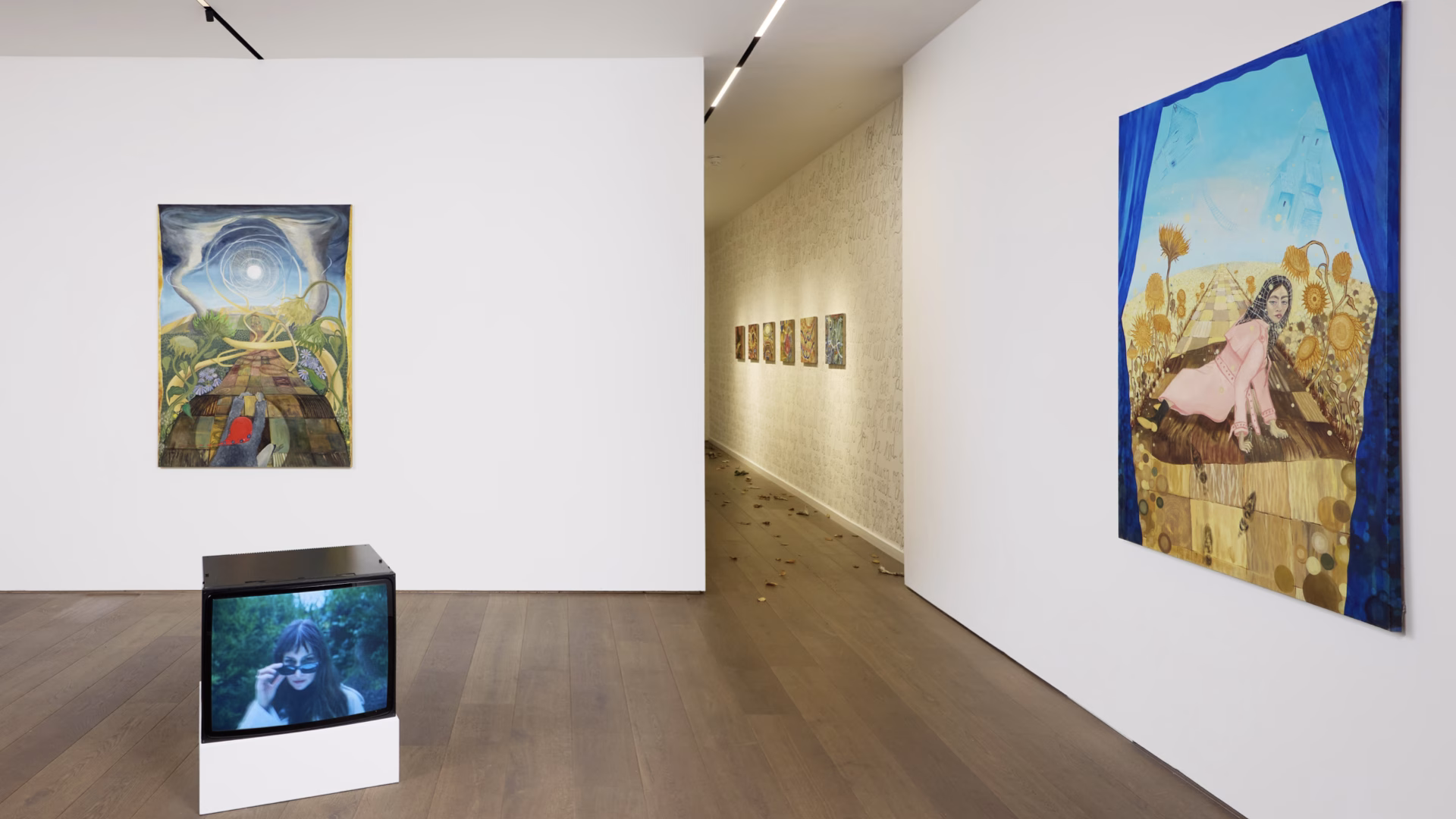 Ayla Dmyterko “Ring Around the Sun & We Rage On” Sergisi