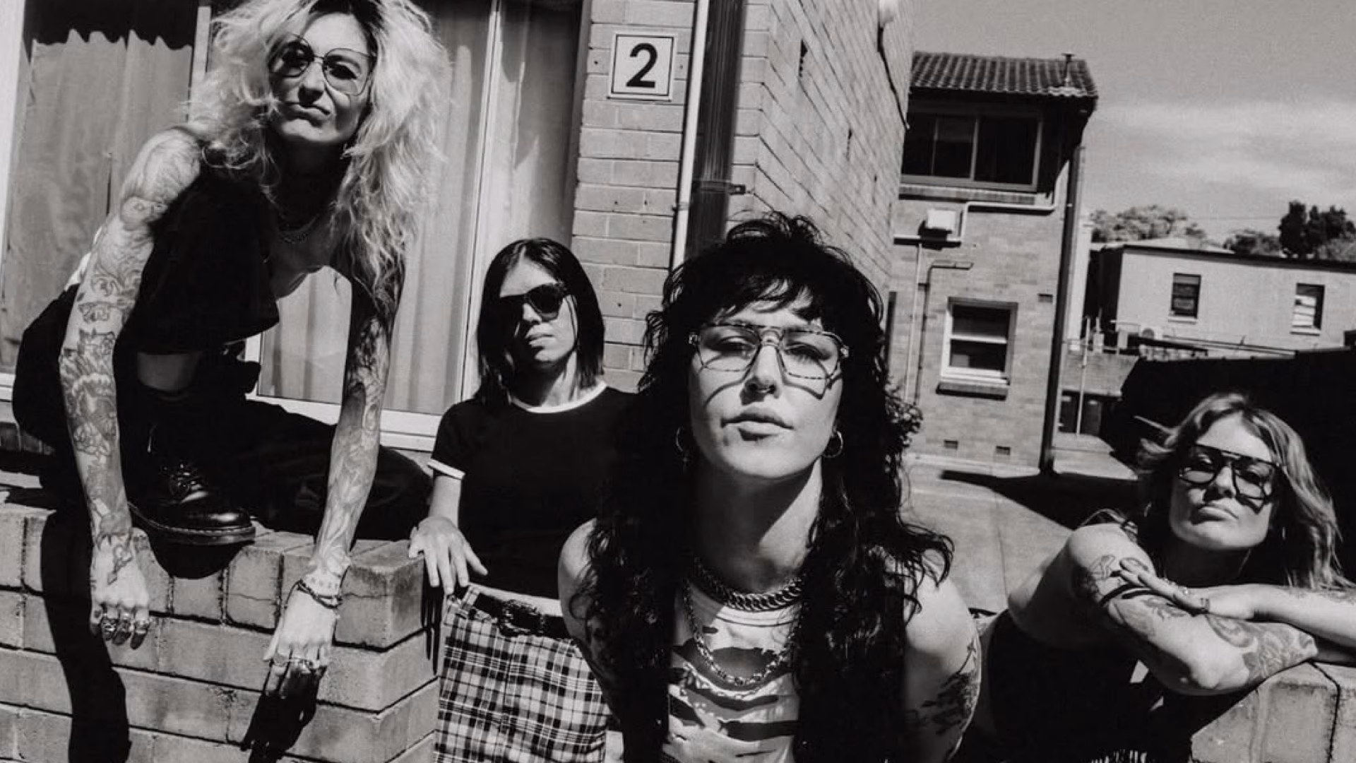 🎶 Günün Müzik Keşfi: DOWNGIRL: "CPR" 🚨