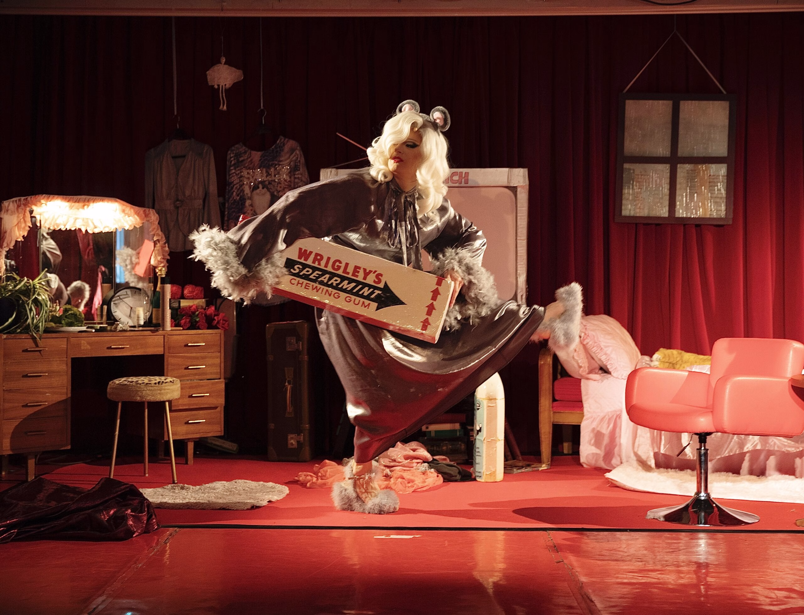 Meo Wulf’s SALLY at Roter Salon