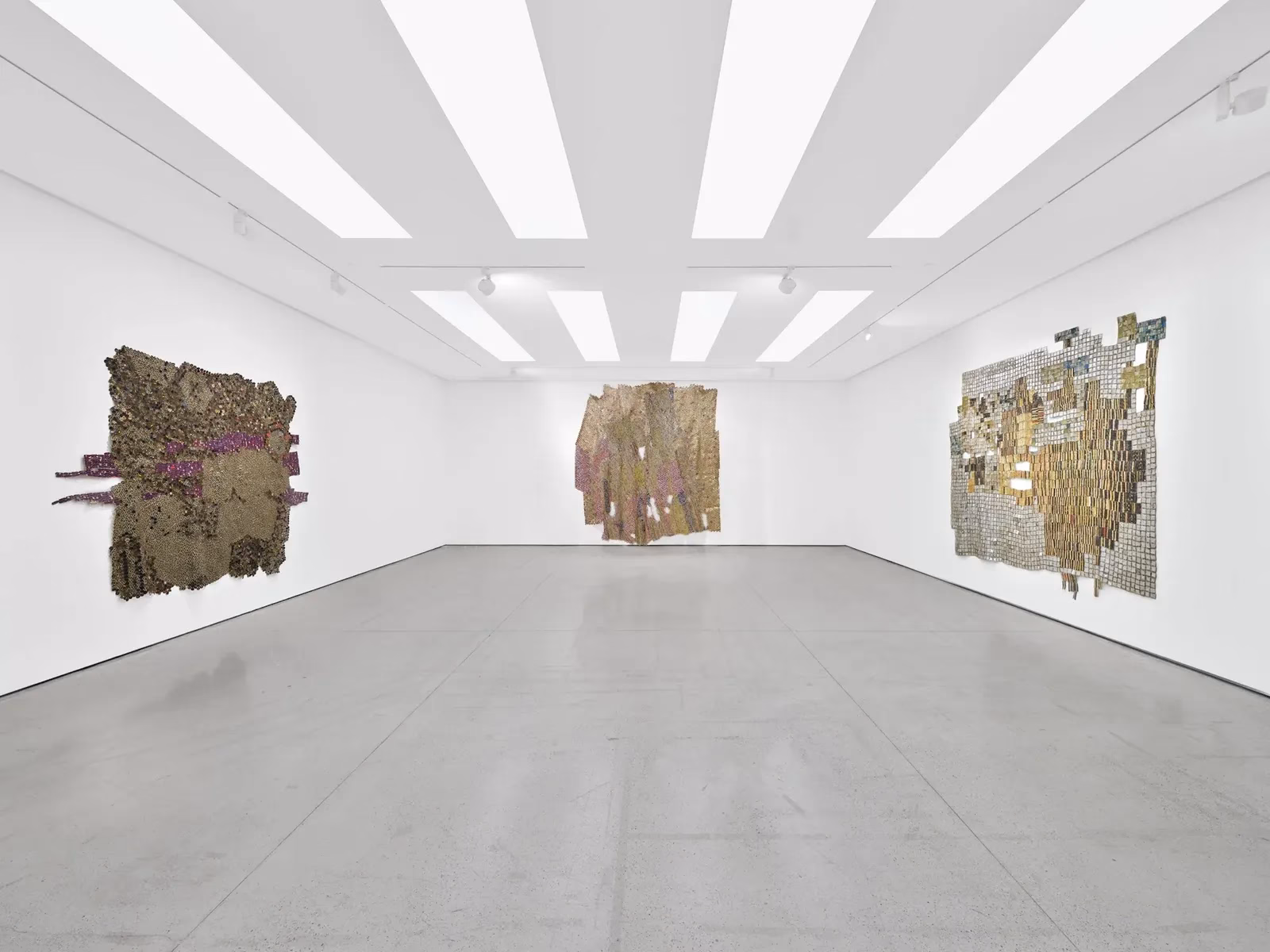 Metalin Şiirsel Dönüşümü El Anatsui ve MivEvi Sergisi