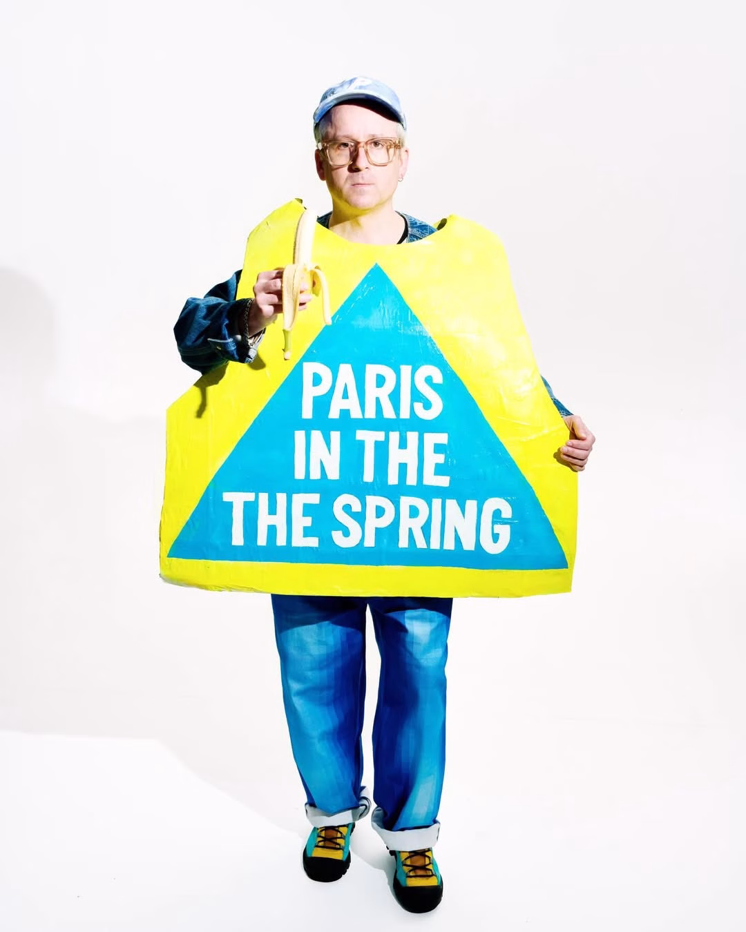 🎶  Günün Müzik Keşfi: Alexis Taylor'dan Yeni Albüm 'Paris in the Spring'