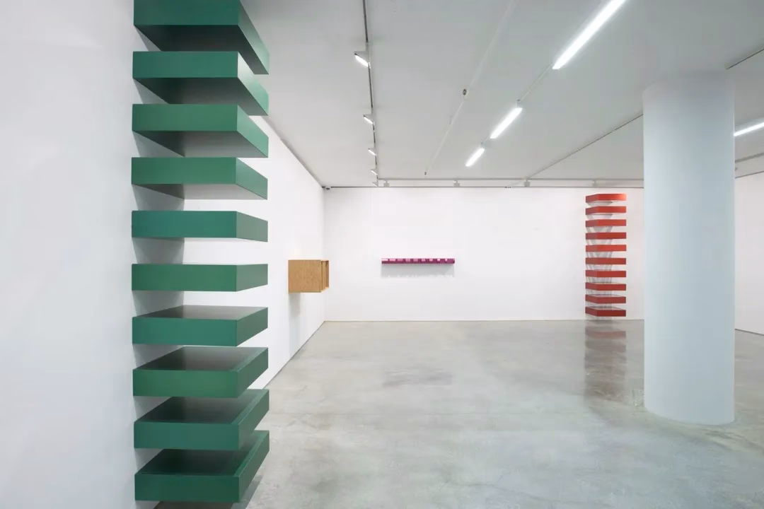 Dan Flavin, Donald Judd, John McCracken, Robert Ryman ve Fred Sandback David Zwirner'da