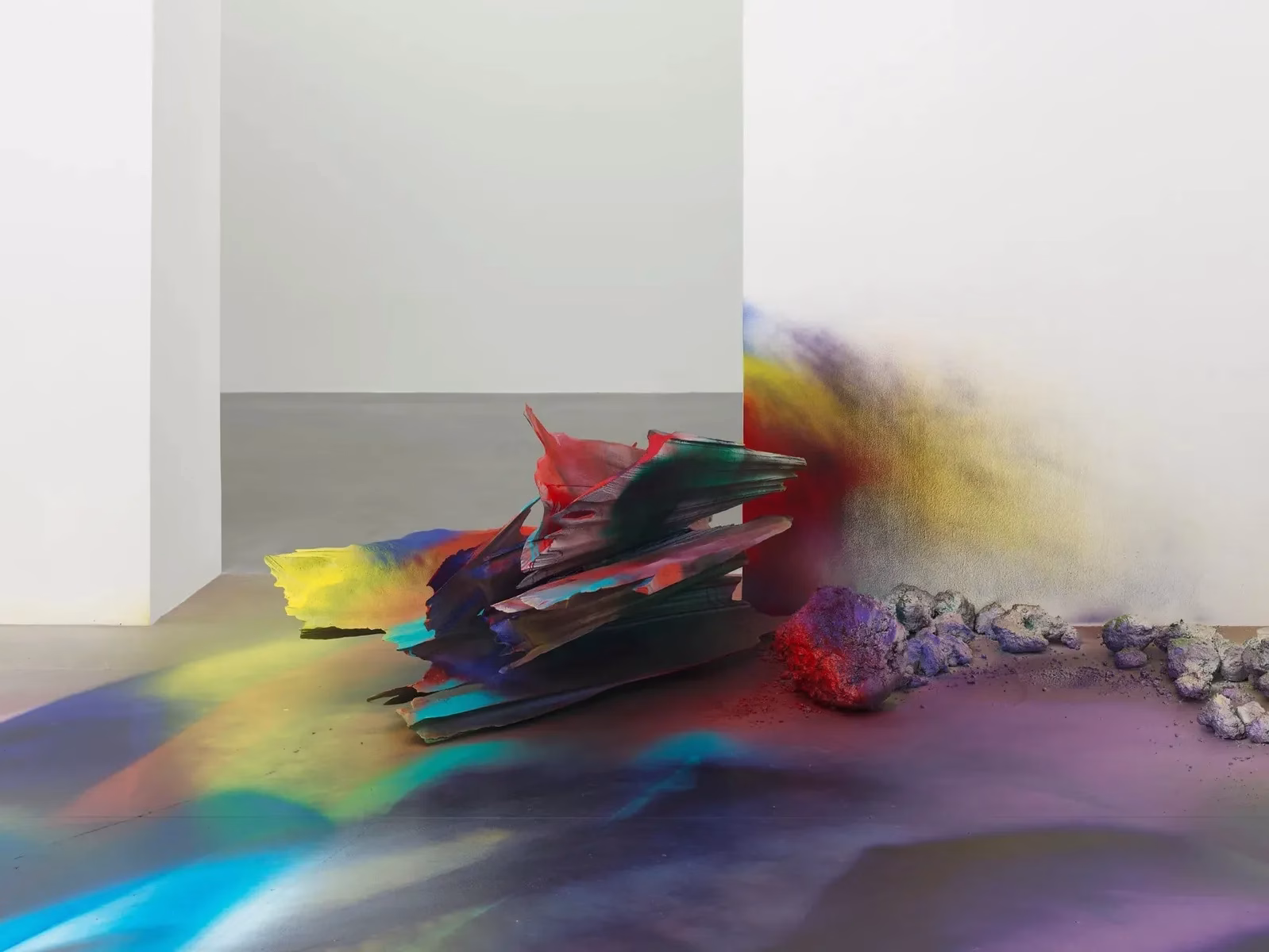 Katharina Grosse ve White Cube İstila Eden Renk Ekolojisi I Set Out, I Walked Fast