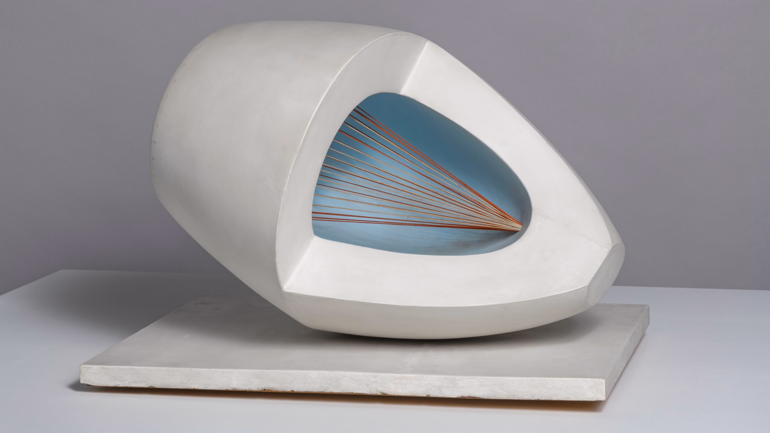 Barbara Hepworth ve "Hepworth in Colour" Sergisi